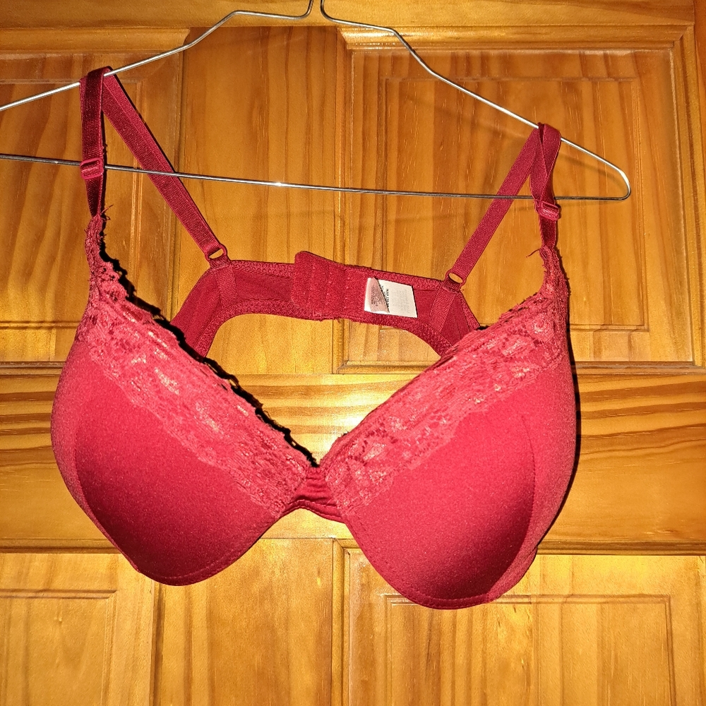 Red, lace, pushup bra